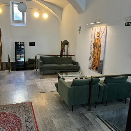 Hotel Emonec 3*