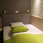Hotel Emonec 3*