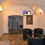 Emonec 3*