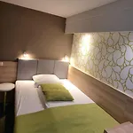 Emonec Szálloda