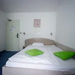 Emonec Szálloda