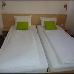 Hotel Emonec 3*