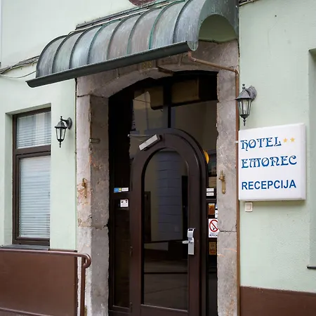 Emonec Hotel