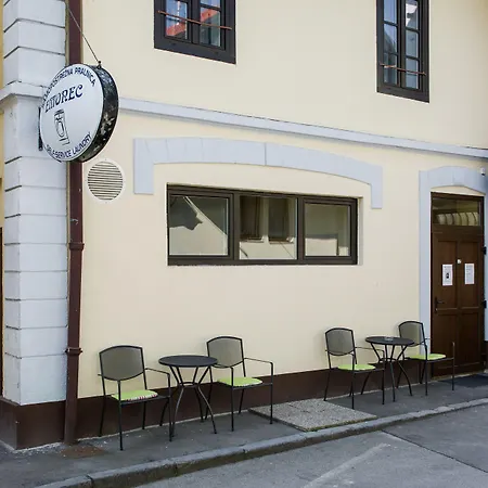 Emonec Otel